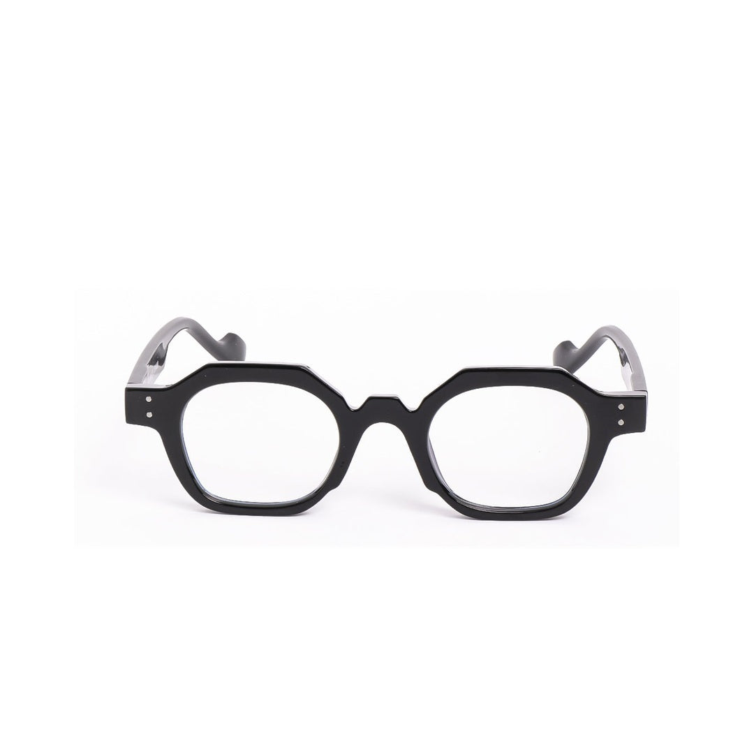 Lentes de sol ARI de Solivo en color negro, diseñados con un estilo moderno y elegante, ideales para protección UV400 bajo el sol. Perfectos para diversas ocasiones, desde la playa hasta eventos al aire libre.