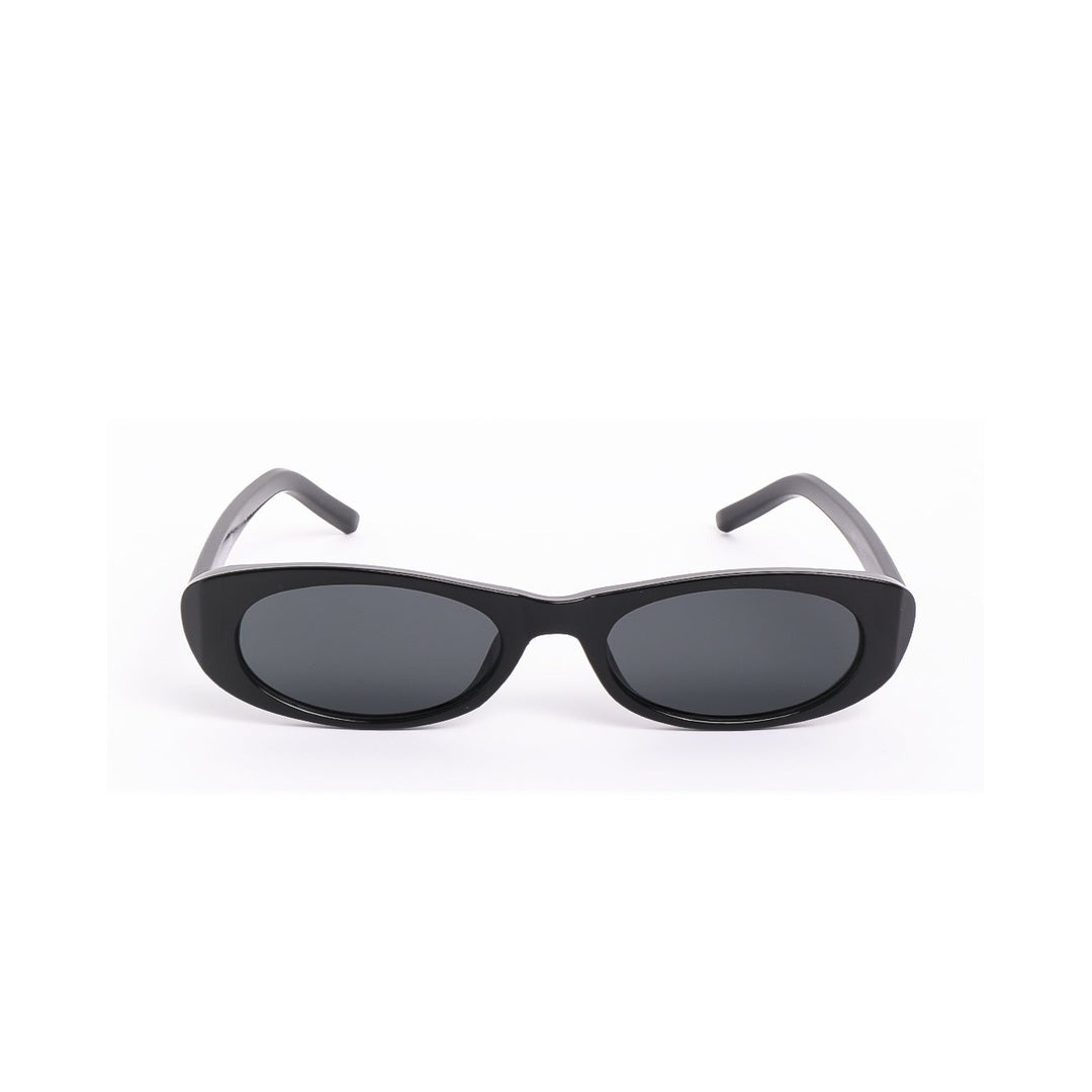 Lentes de sol BOST negros de Solivo, con un diseño elegante y moderno, perfectos para elevar tu look mientras proteges tus ojos del sol.