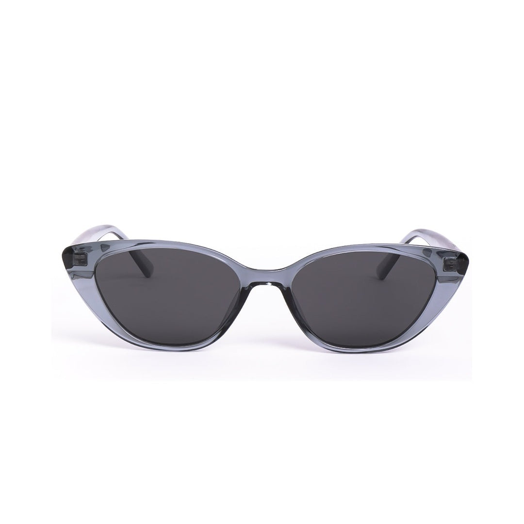 Lentes de sol LIA de Solivo en color gris, con diseño moderno y atractivo, ideales para la protección UV y estilo.