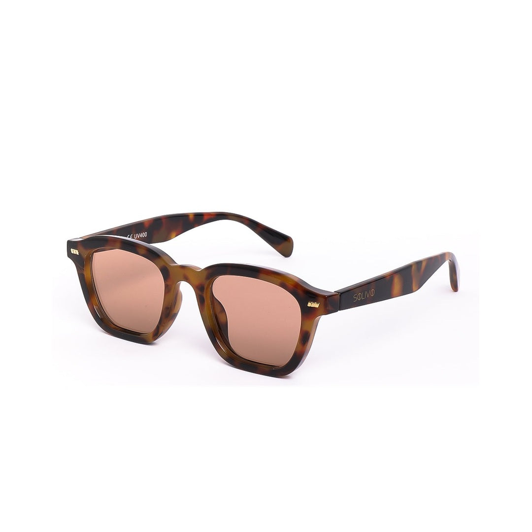 Vista lateral de los lentes de sol RIO de Solivo, con un look moderno y lentes polarizados que reducen reflejos.