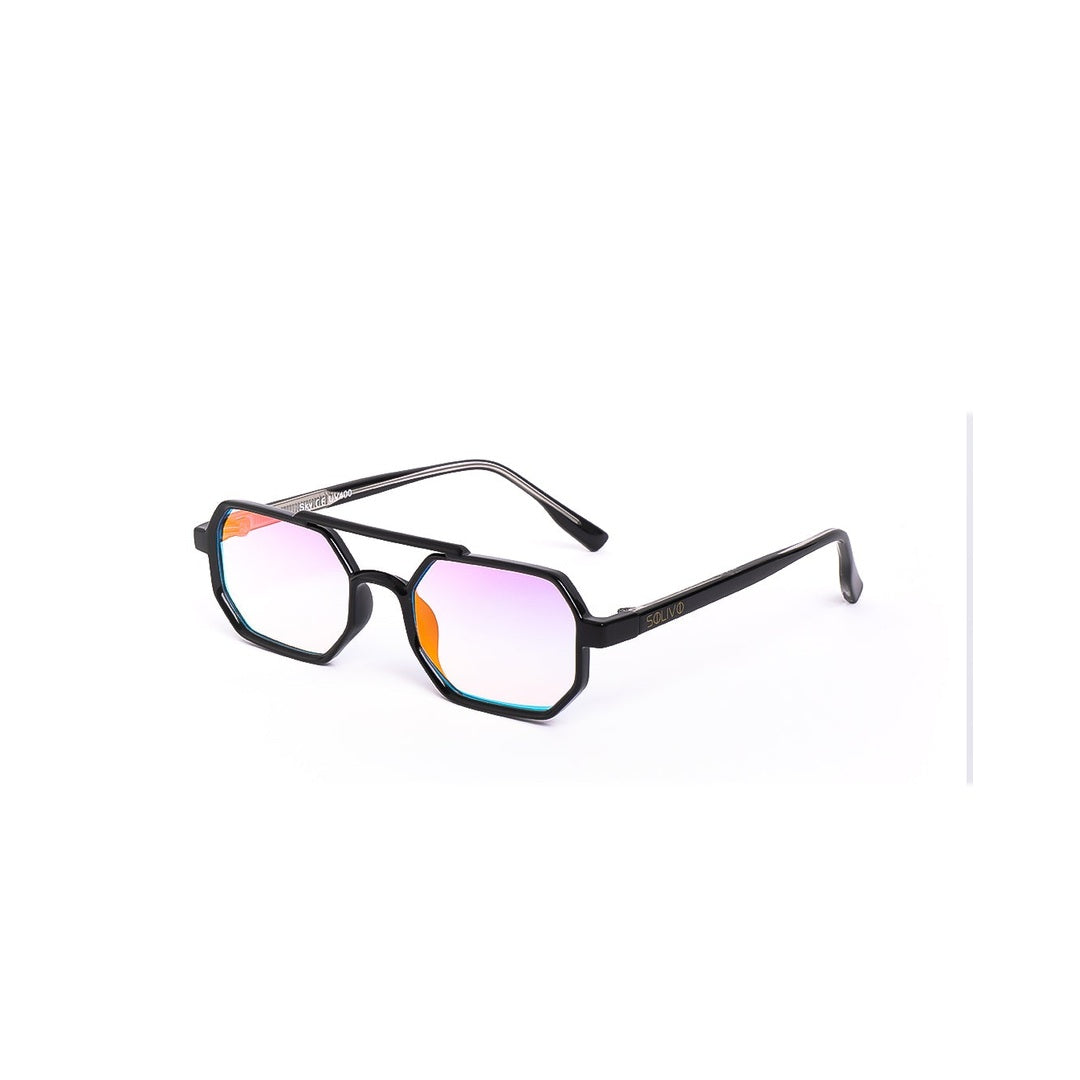 Lentes de sol SKY - Negro Pink de Solivo, con un diseño contemporáneo y atractivo. Incluyen lentes reflectantes y estilo único, ideales para disfrutar del sol con protección UV400.