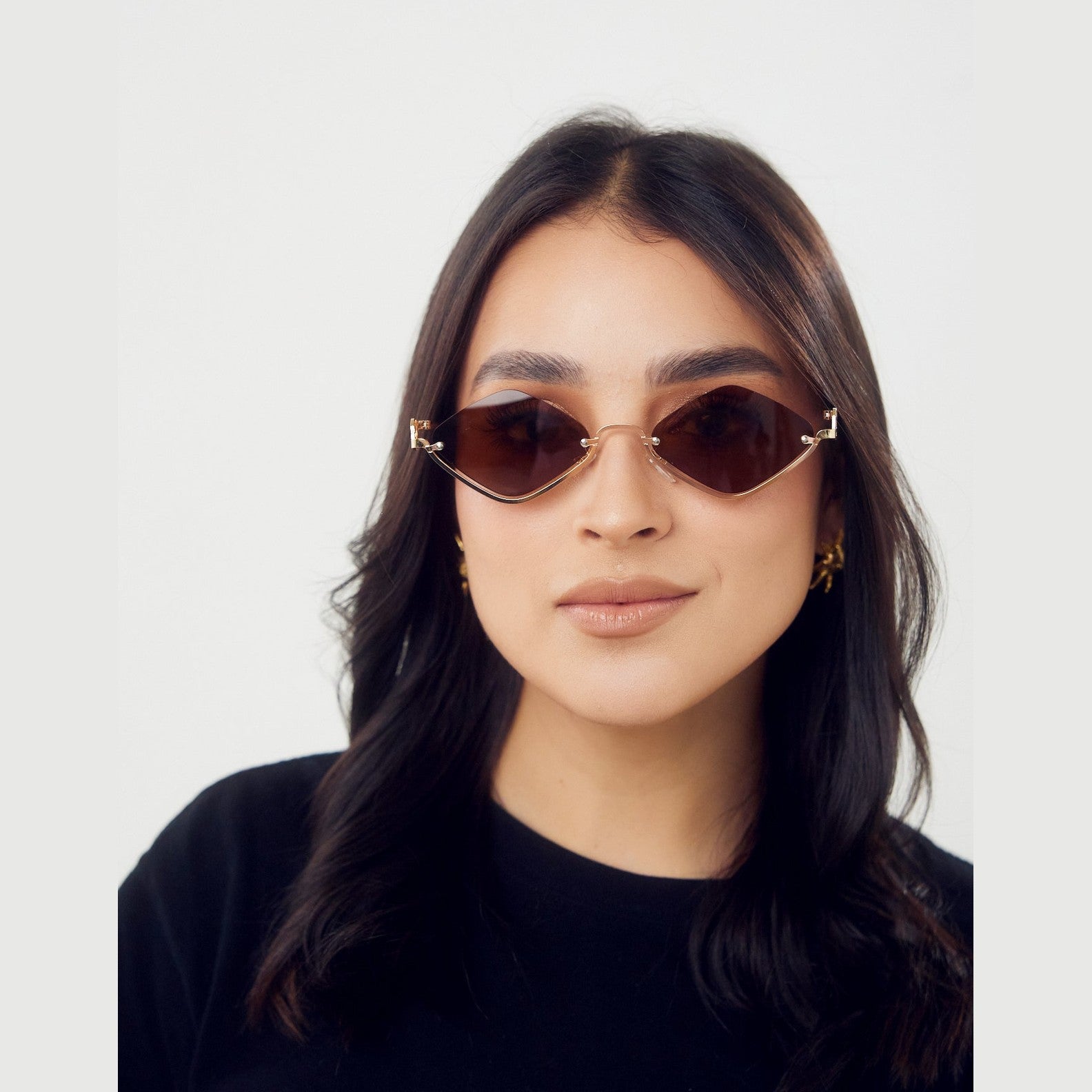 Lentes de sol BERL de Solivo, elegancia y protección con tecnología polarizada para disfrutar sin deslumbramiento.