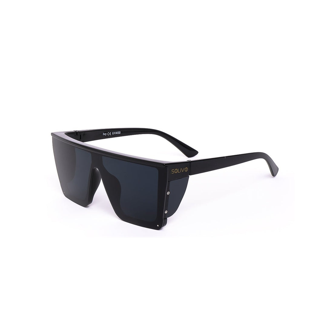 Lentes de sol LVY de Solivo, en ángulo lateral, resaltando su forma estilizada y tecnología polarizada.