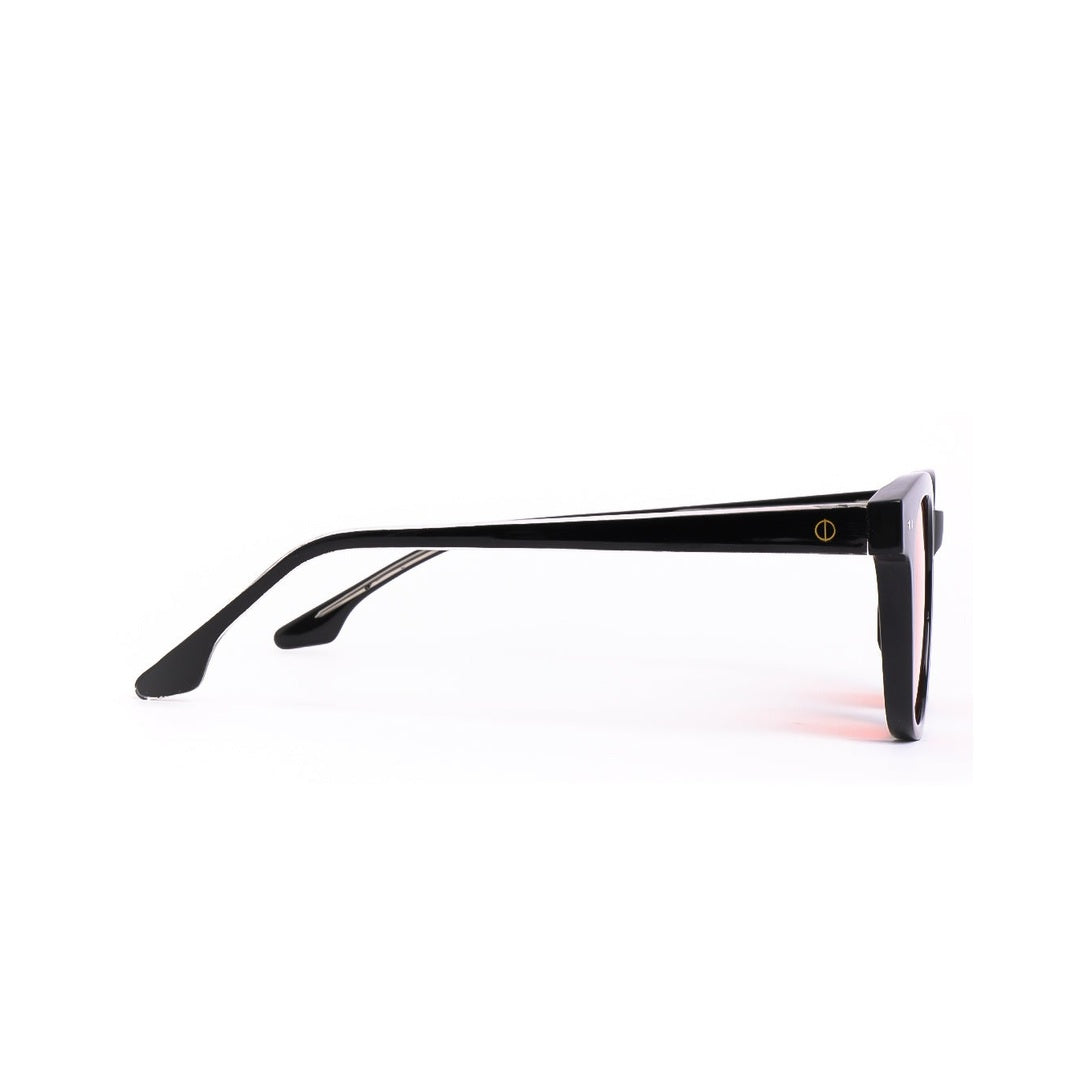 Lentes de sol ACE - Negro Sunset de Solivo, perfil lateral destacando la calidad y el estilo único de estos lentes.