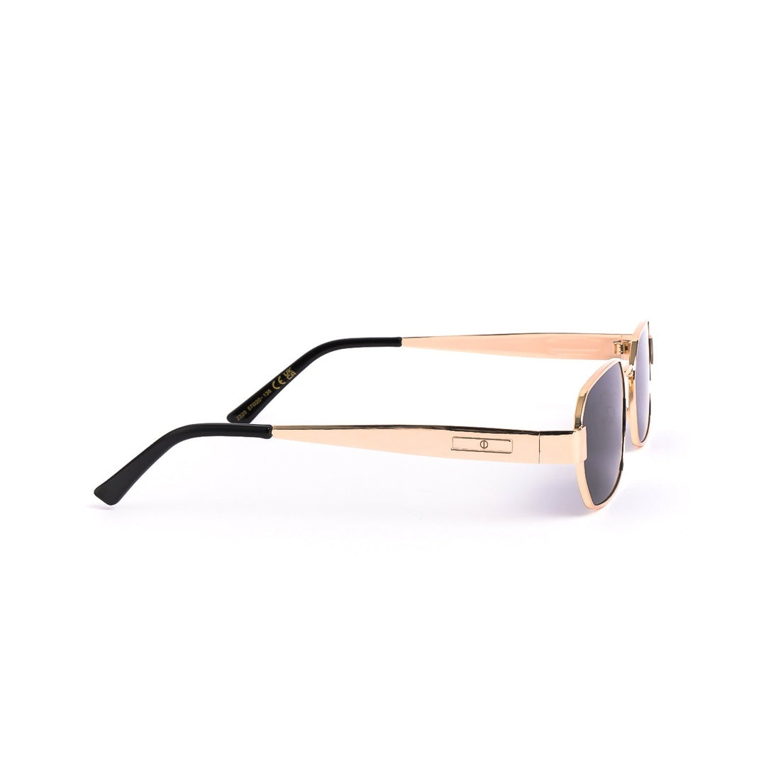 Perspectiva lateral de los lentes de sol CHIC Dorado Negro de Solivo, mostrando su diseño moderno y polarizado, ideal para un toque sofisticado en tu atuendo.