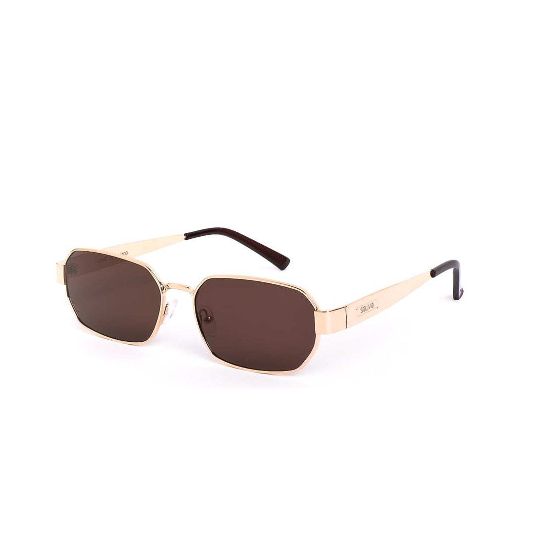 Lentes de sol CHIC de Solivo, vista lateral con diseño moderno y sofisticado, perfectos para un look a la moda.