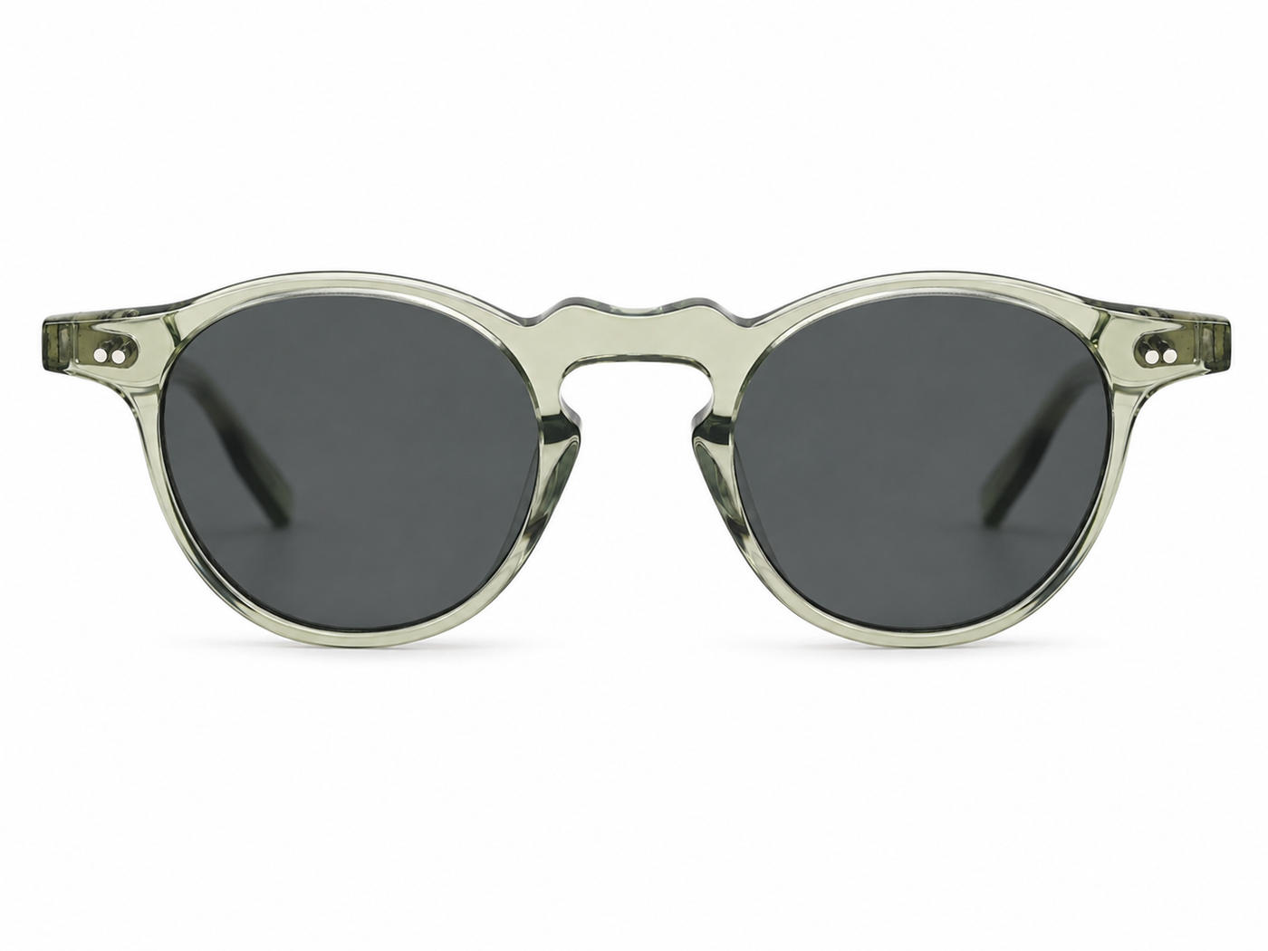 Lentes de sol XVIER de Solivo Eyewear — montura verde olivo translúcida con lente gris oscuro, protección UV400, Costa Rica