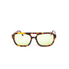 Lentes de sol CIEL de Solivo con diseño elegante en color carey y lentes verdes, perfectos para añadir un toque de estilo a cualquier outfit.