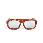 Lentes de sol Élan de Solivo en color naranja, diseño moderno y elegante, ideales para protección UV y estilo.