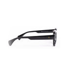 Gafas de sol ELLE de Solivo, mostradas desde el lateral destacando su forma contemporánea y acabados de calidad, perfectas para la protección ocular.