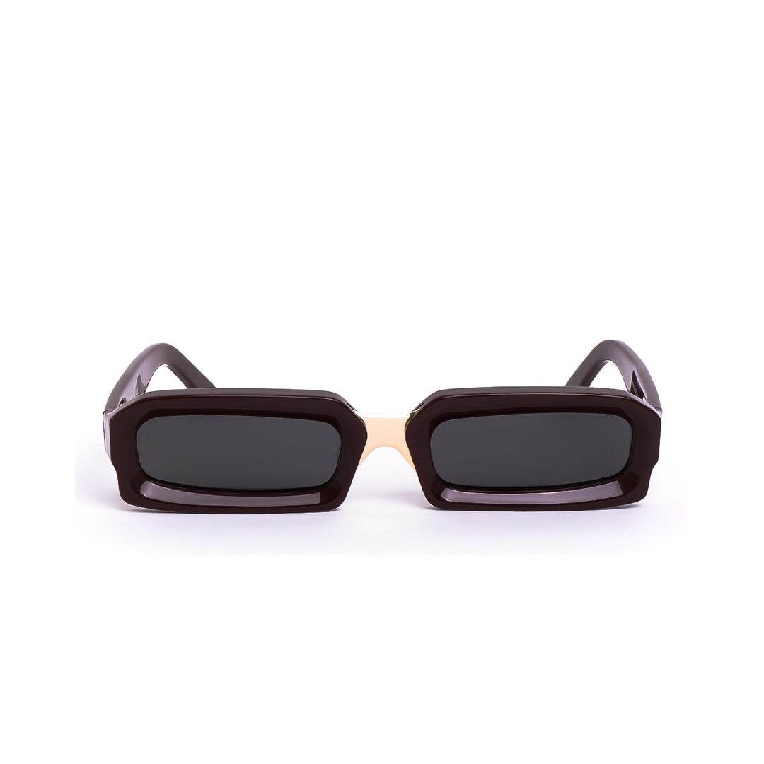 Lentes de sol GIO de Solivo con diseño moderno y elegante, ideales para proteger tus ojos mientras mantienes un estilo sofisticado.