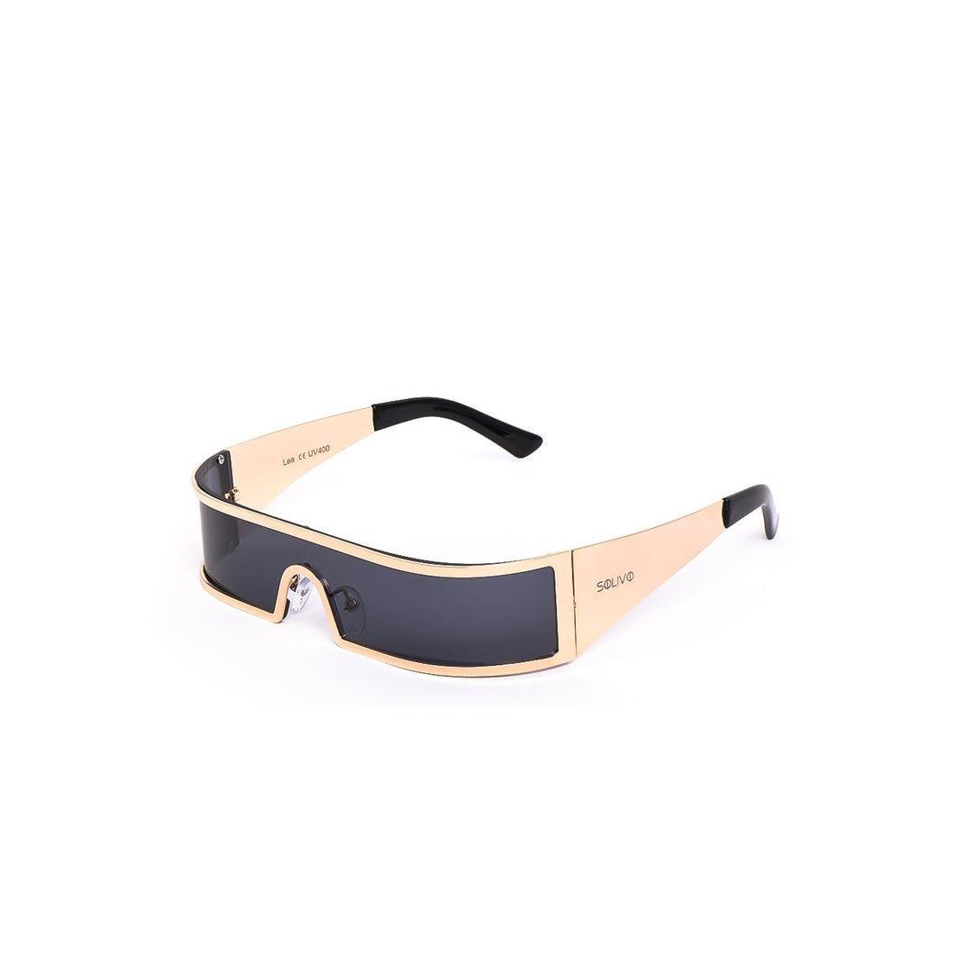 Vista lateral de los lentes de sol LEA de Solivo, destacando su estética sofisticada y funcionalidad ideal para disfrutar del sol.