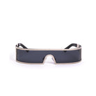 Lentes de sol LEA Plateado de Solivo, diseño moderno con lentes oscuros y estructura elegante para un estilo sofisticado.