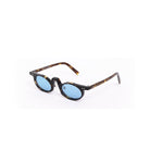 Lentes de sol LEO - Carey Celeste de Solivo, diseño elegante y moderno, con lentes azules en montura color carey, ideales para proteger tus ojos del sol y complementar cualquier outfit.
