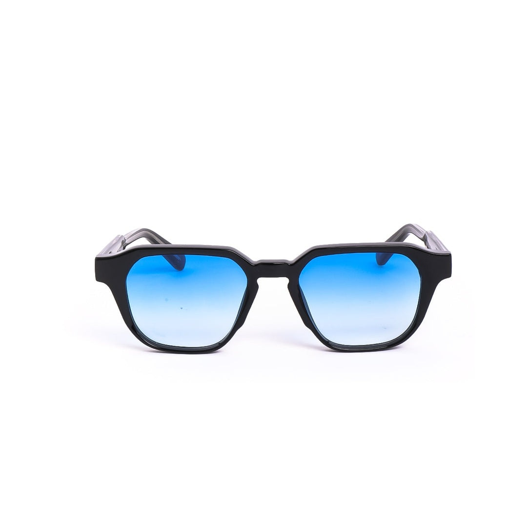 Gafas de sol LUXA de Solivo en color negro con lentes polarizados azules, combinando estilo moderno y protección UV400. Perfectas para elevar tu look y cuidar tu vista.