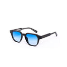 Lentes de sol LUXA de Solivo con diseño moderno en color negro y lentes azules, ideales para protección UV y estilo