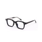 Lentes de sol Noir de Solivo, estilo contemporáneo, vista lateral mostrando el acabado en negro.