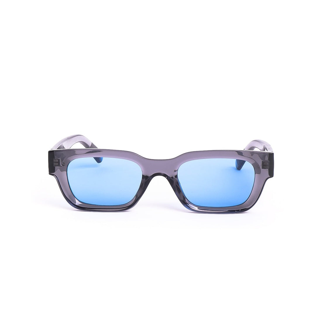 Lentes de sol NOX de Solivo con diseño contemporáneo y cristales celestes, ideales para un estilo moderno y protección UV.