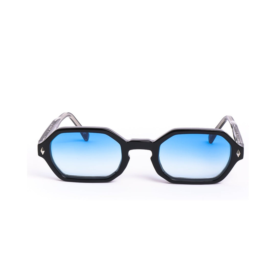 Lentes de sol NYX de Solivo con cristales azules en un diseño moderno, perfectos para la temporada de verano.