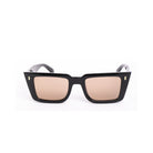 Gafas de sol Ray de Solivo en color negro, con diseño moderno y elegante, ideales para resaltar tu estilo y proteger tus ojos con tecnología avanzada.