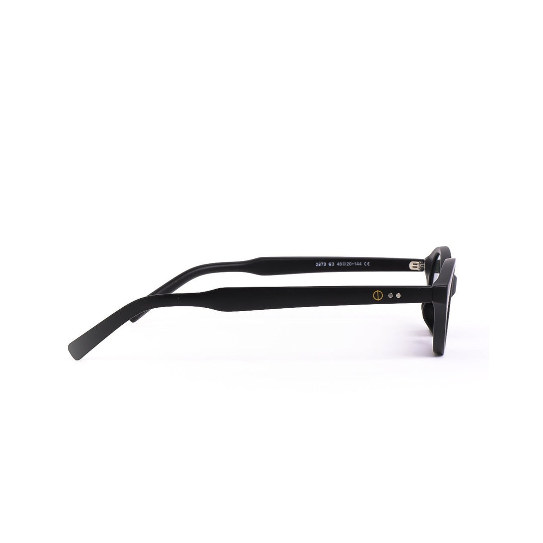 Vista lateral de los lentes de sol SEOU de Solivo, con un diseño moderno y elegante, perfectos para complementar tu estilo al aire libre.