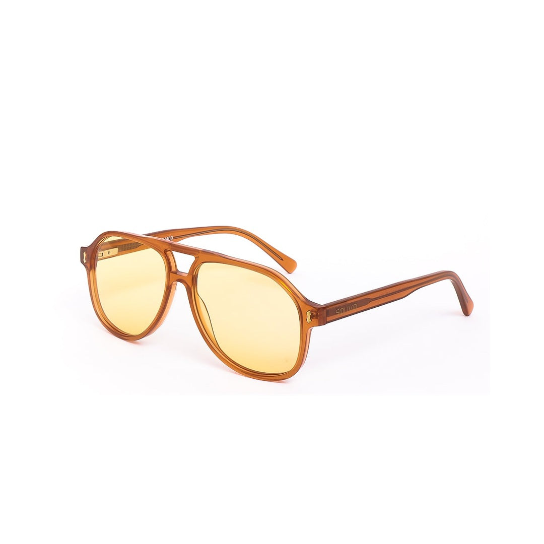 Lentes de sol Sol - Naranja de Solivo, diseño moderno y chic, ideales para cualquier ocasión al aire libre.