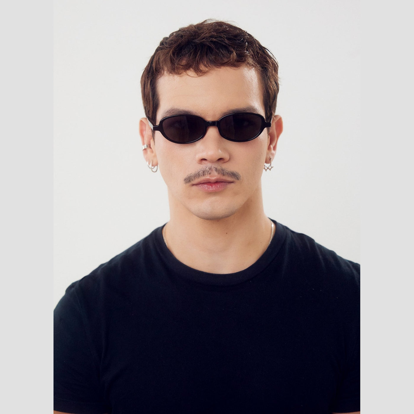 Lentes de sol SISI Negro de Solivo — estilo moderno con protección UV400 para el día a día