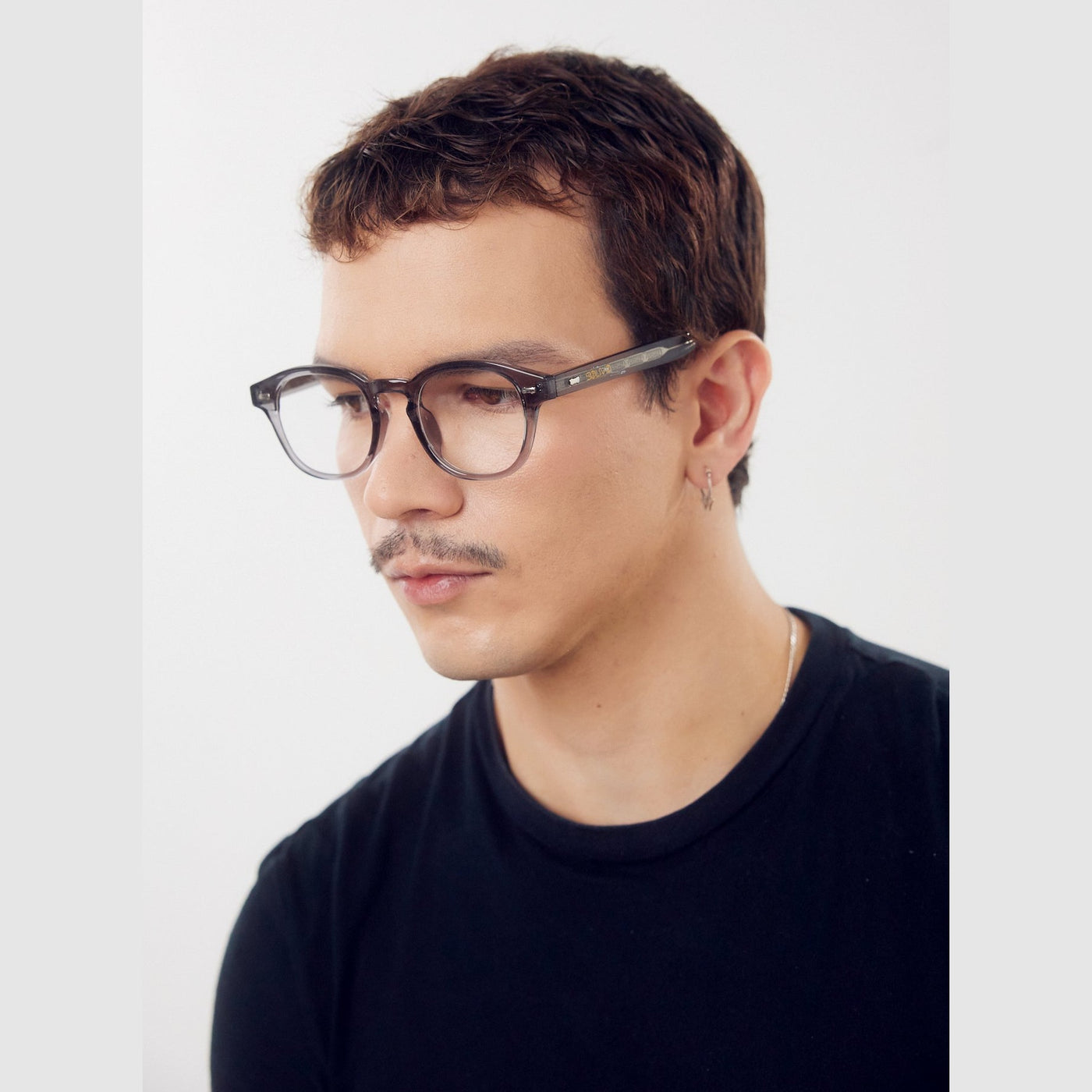 Lentes LOND Negro con filtro de luz azul de Solivo — comodidad visual para uso diario
