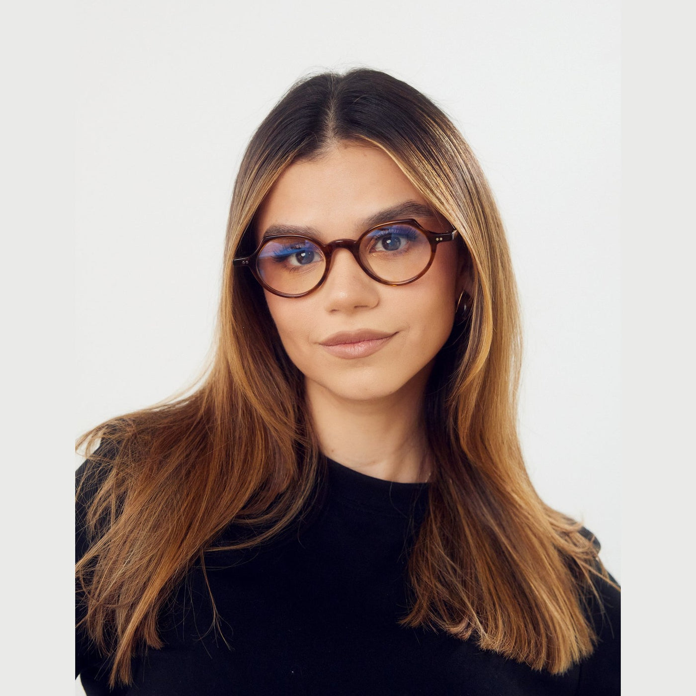 Lentes YUNA Carey con filtro de luz azul de Solivo — diseño moderno para oficina y pantallas