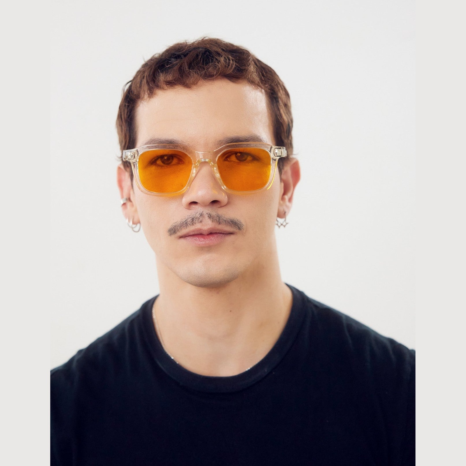 Lentes de sol Noir - Cristal Amarilla de Solivo, diseño elegante y premium para protección UV400 y claridad visual.