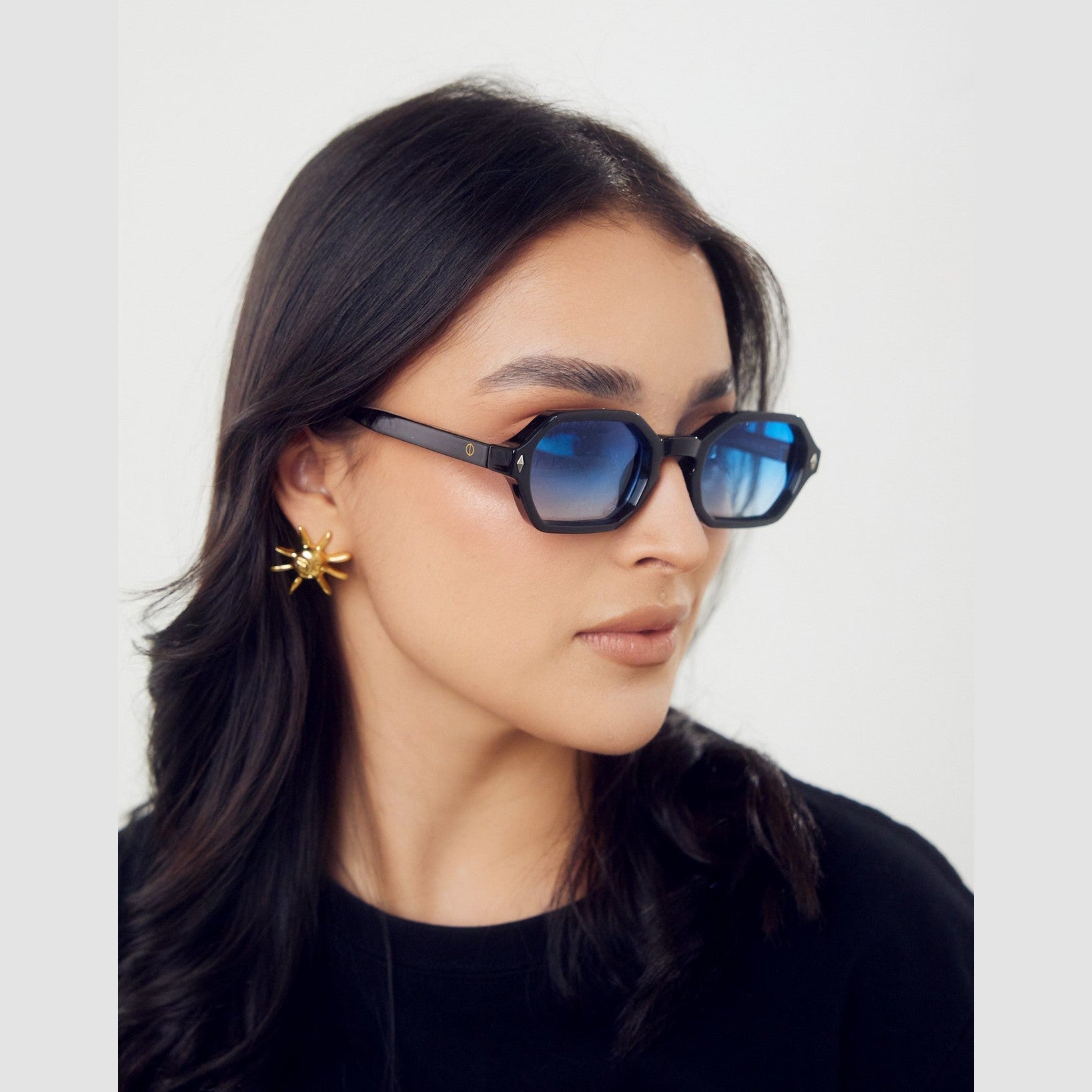 Lentes de sol NYX de Solivo, ideales para moda y funcionalidad, con diseño moderno y protección UV400.