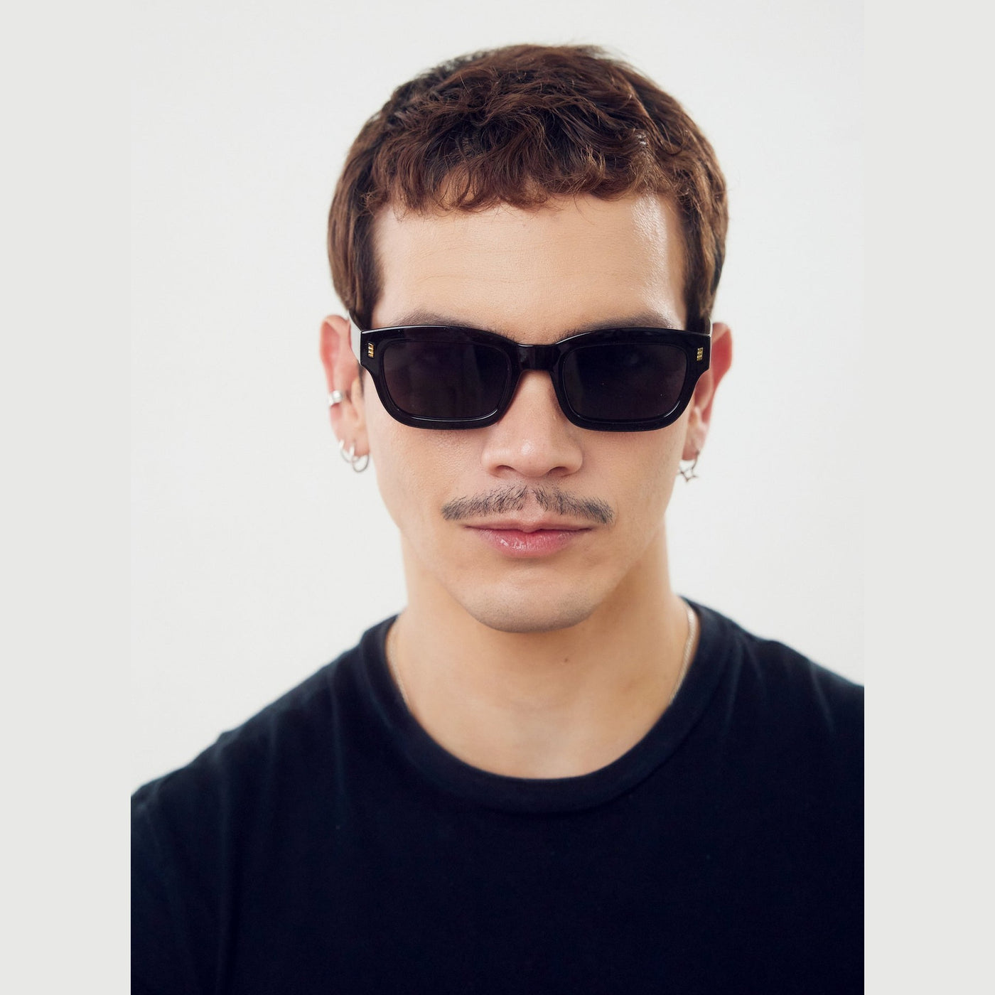 Lentes de sol ZEE Negro de Solivo — estilo moderno con protección UV400 para el día a día