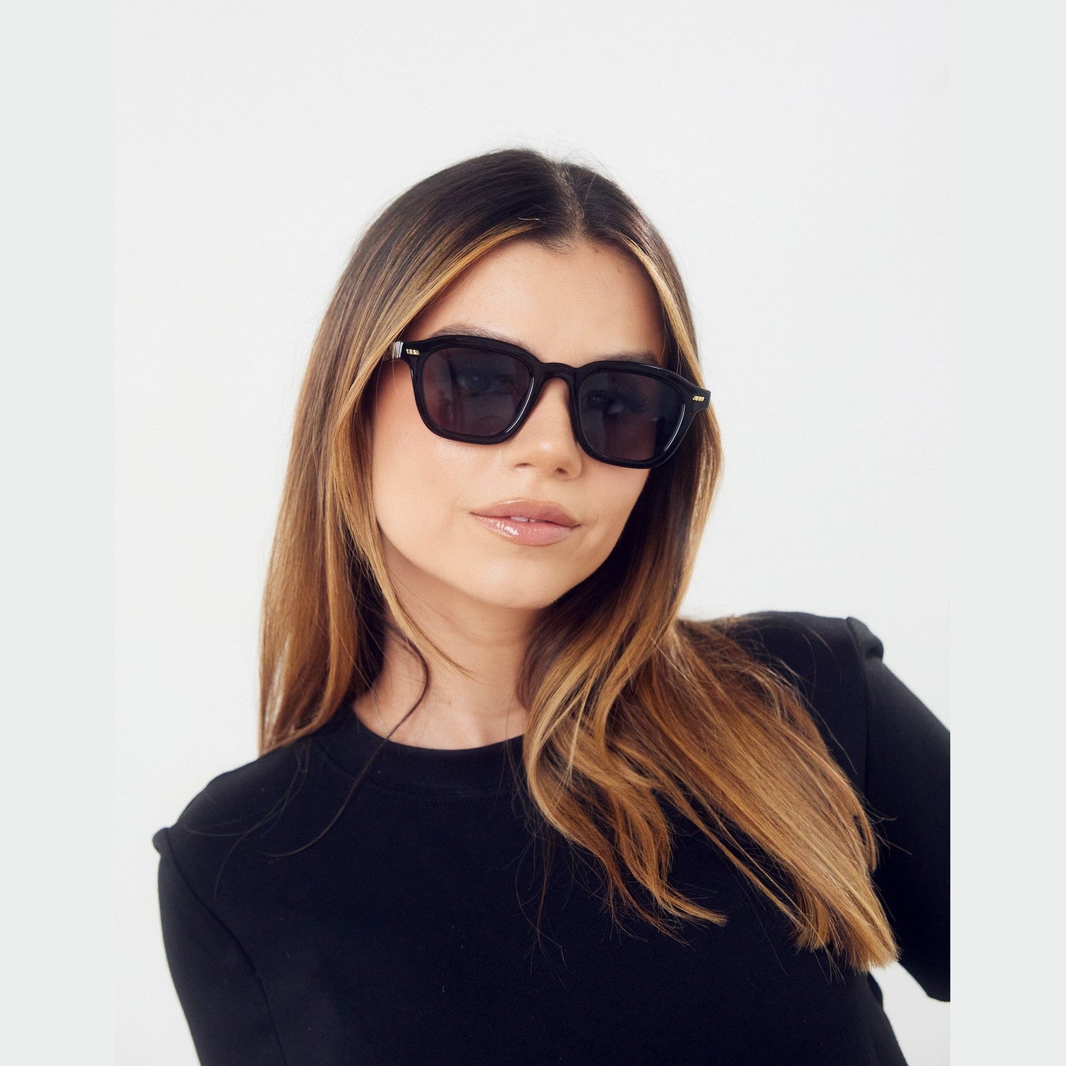 Lentes de sol RIO de Solivo, diseño moderno y elegante, perfectos para protegerte del sol en Costa Rica.