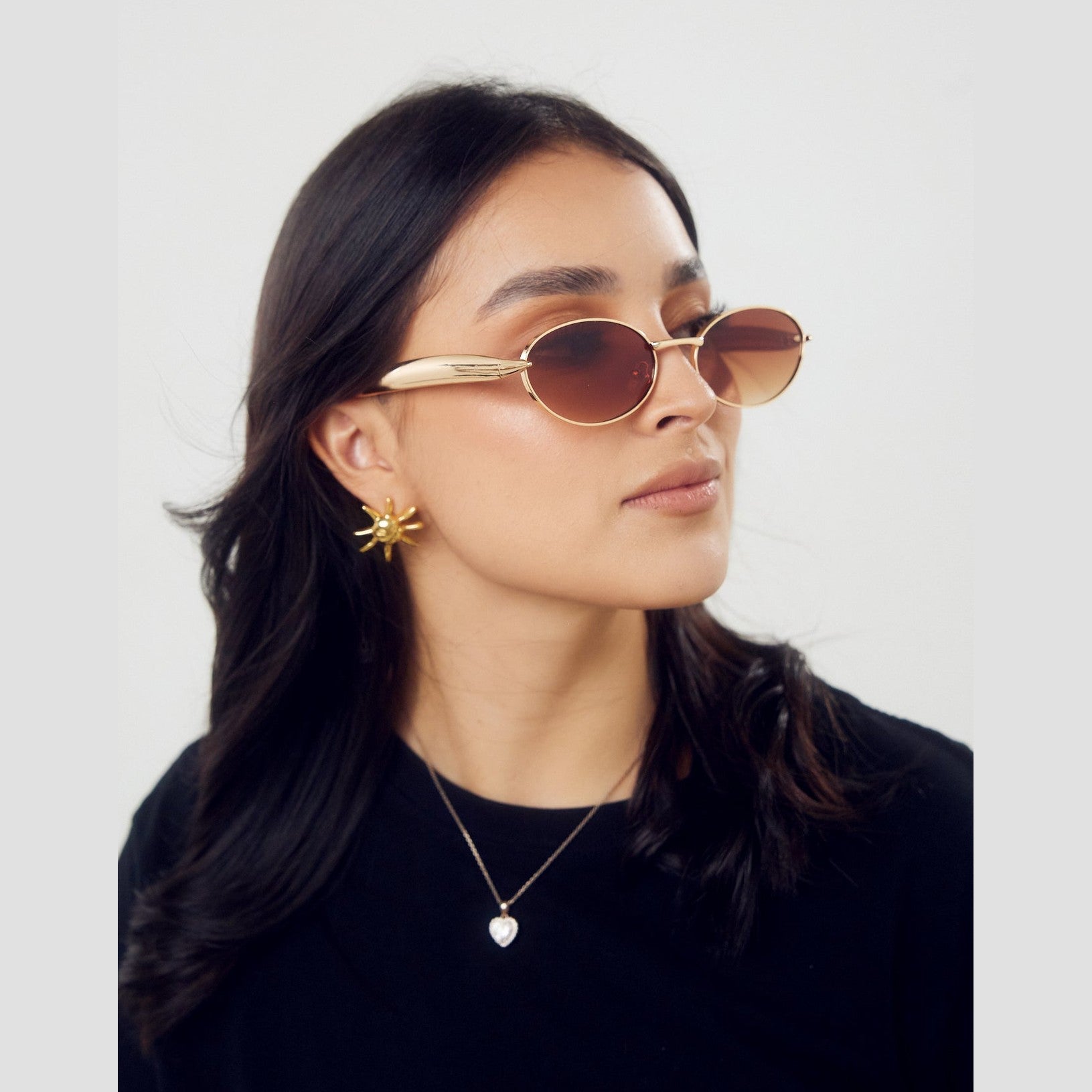 Lentes de sol BARC de Solivo, combinación perfecta de estilo y protección UV400, ideales para cualquier ocasión.