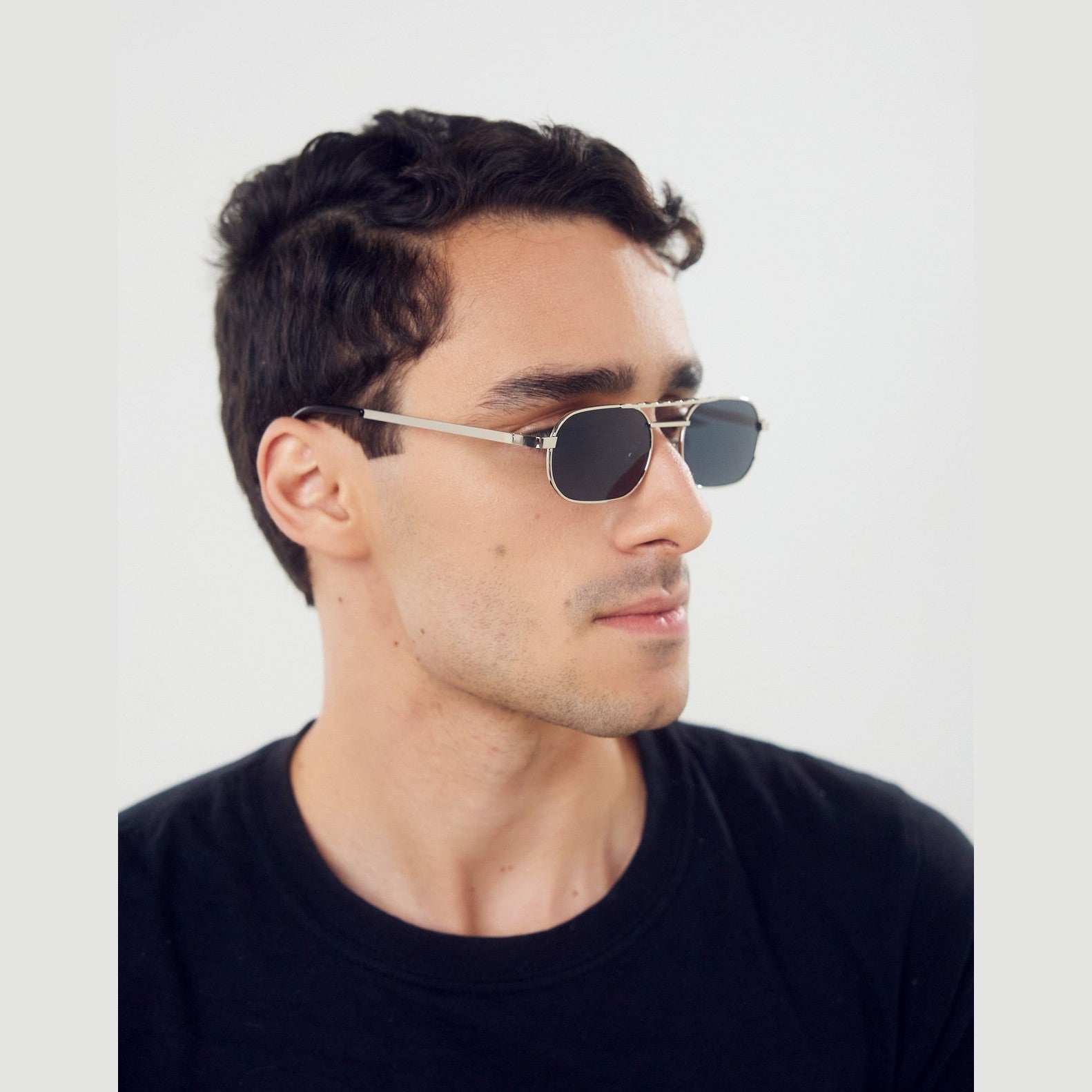 Lentes de sol BANG de Solivo, con tecnología de polarización UV400, ideales para actividades al aire libre en Costa Rica.