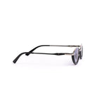 Lentes de sol TORO de Solivo con diseño moderno, vista en perspectiva, perfectos para disfrutar de días soleados con elegancia y claridad.