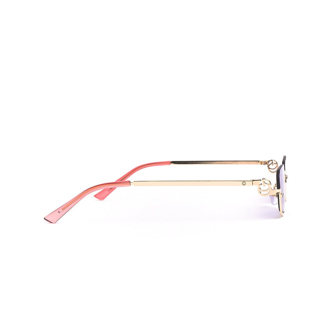 Vista lateral de las gafas de sol TOKY Morado de Solivo, con patillas doradas y detalles rojos.