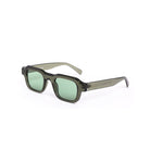 Lentes de sol Vio de Solivo en un ángulo lateral, mostrando la elegancia y estilo de sus monturas.