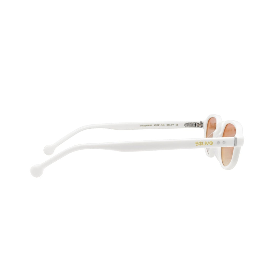 Vista lateral de los lentes de sol KIRI Blanco Sunset de Solivo Eyewear — varillas de acetato, protección UV400