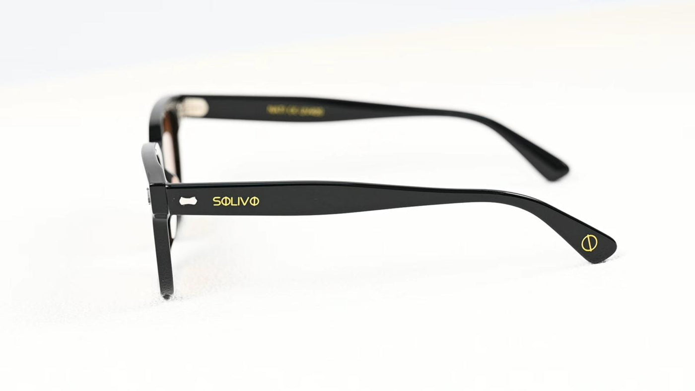 Vista lateral de los lentes de sol NATI Negro Sunset de Solivo — varillas con protección UV400
