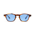 Gafas de sol SUKI - Carey Celeste de Solivo con diseño moderno y elegante, lentes azules y montura de carey.